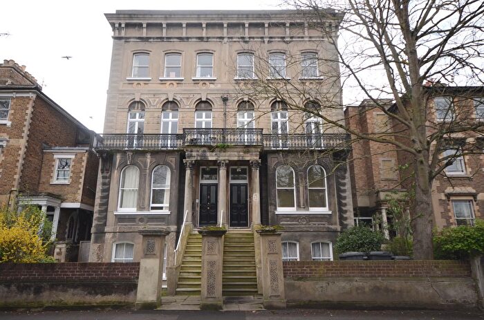 1 Bedroom Flat To Rent In Clarence Road, Windsor, SL4