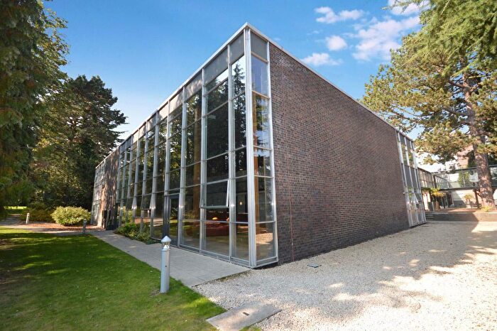 Flat To Rent In Newsom Place, Hatfield Road, St Albans, AL1