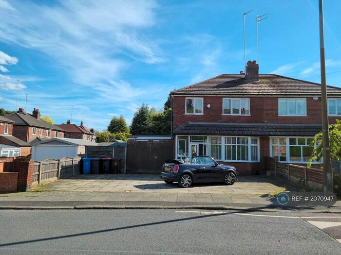 4 Bedroom Semi-Detached House To Rent In Birch Road, Manchester, M27