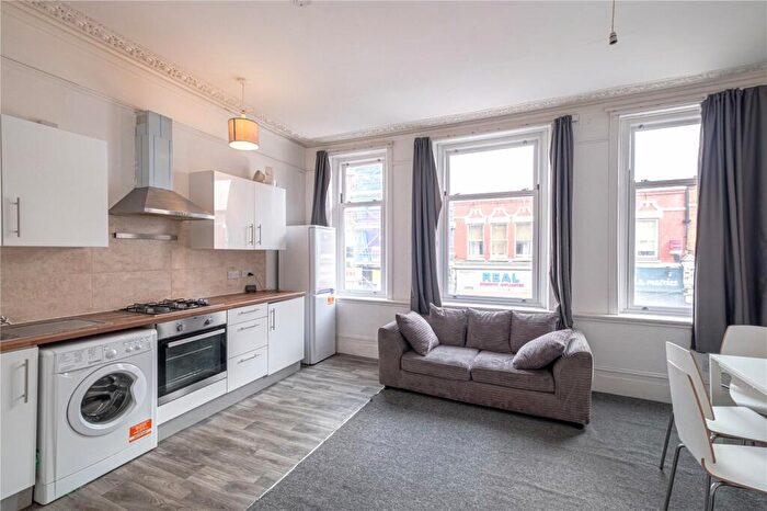 1 Bedroom Apartment To Rent In Topesfield Parade, Crouch End, London, N8