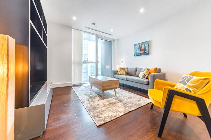 1 Bedroom Apartment To Rent In Maine Tower, Harbour Way, Canary Wharf, London, E14