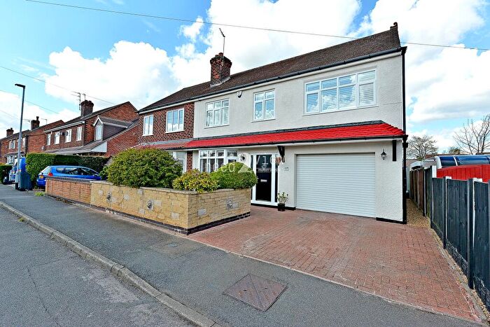 4 Bedroom Semi Detached House For Sale In Brookfield Avenue, Hucknall, Nottingham, NG15