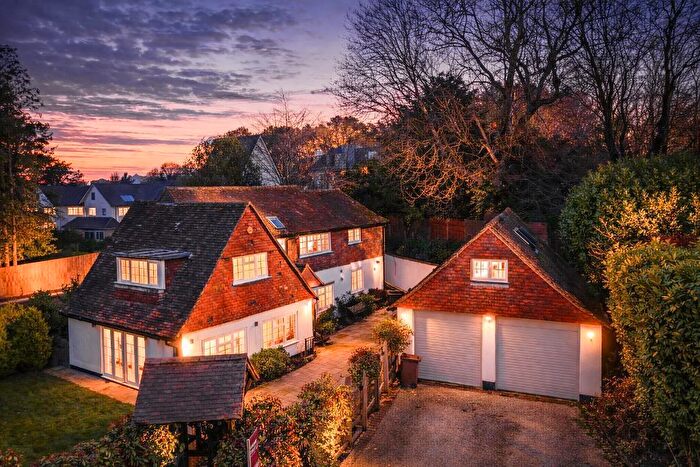 4 Bedroom Detached House For Sale In Park View Road, Woldingham, Surrey, CR3