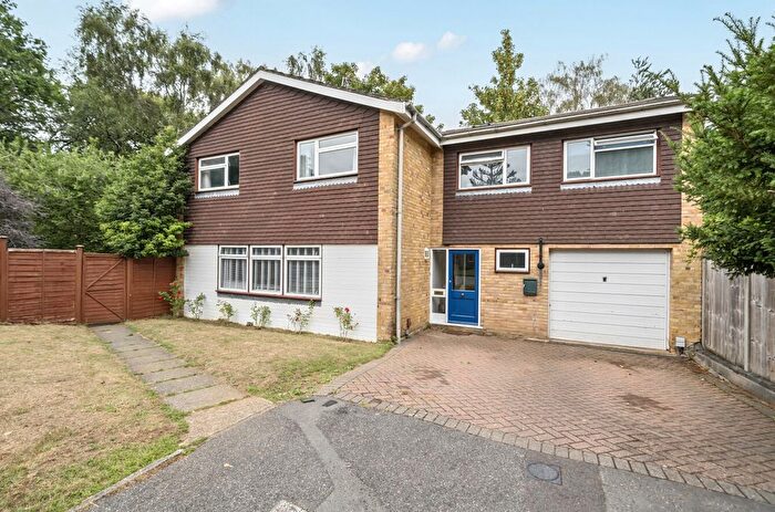 5 Bedroom Detached House For Sale In Arden Close, Bracknell, Berkshire, RG12