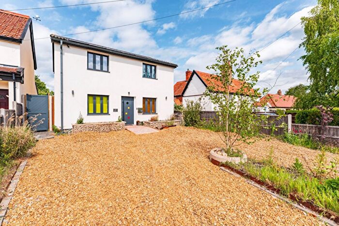 3 Bedroom Detached House For Sale In The Street, Hockering, NR20