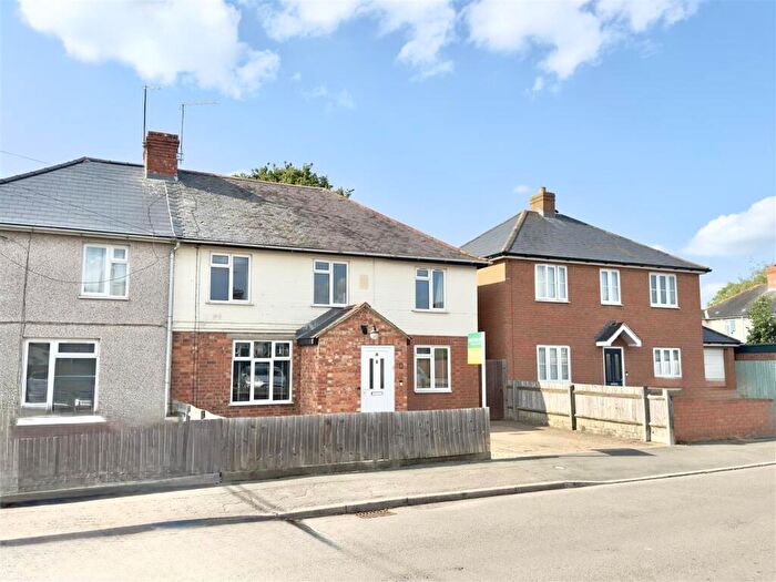 4 Bedroom Semi-Detached House For Sale In Dukes Green Road, Kislingbury, Northamptonshire, NN7