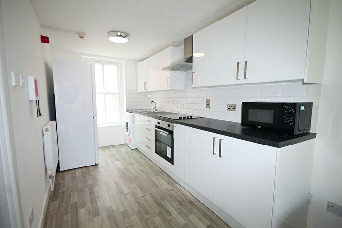 5 Bedroom Terraced House To Rent In High Street St Gregorys, Canterbury, CT1