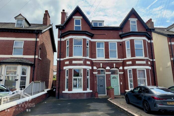 6 Bedroom Semi-Detached House To Rent In Lightburne Avenue, Lytham St Annes, FY8