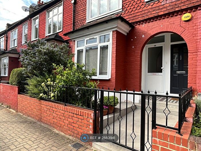 2 Bedroom Maisonette To Rent In Kettering Street, London, SW16
