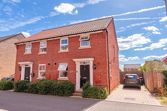2 Bedroom Semi-Detached House For Sale In Benson Close, Burnham-On-Crouch, CM0