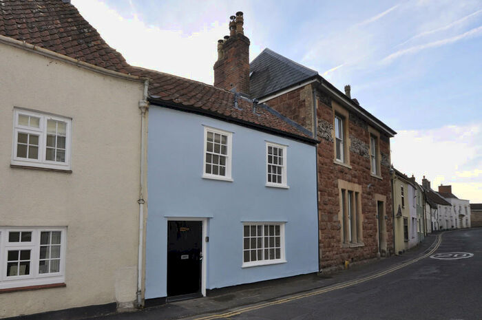 2 Bedroom Terraced House To Rent In West Street, Axbridge, BS26