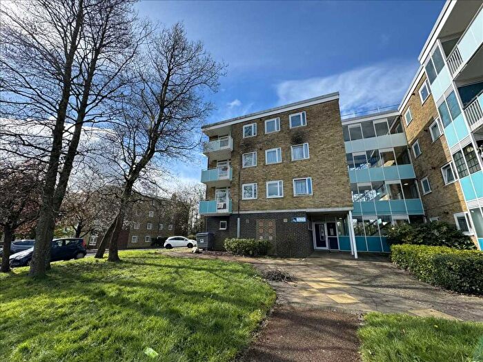1 Bedroom Apartment To Rent In Byron Road, Southampton, Southampton, SO19