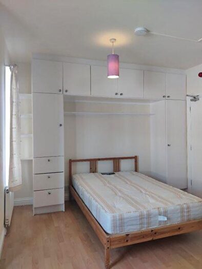 Studio To Rent In Cranbrook Park, Wood Green, N22