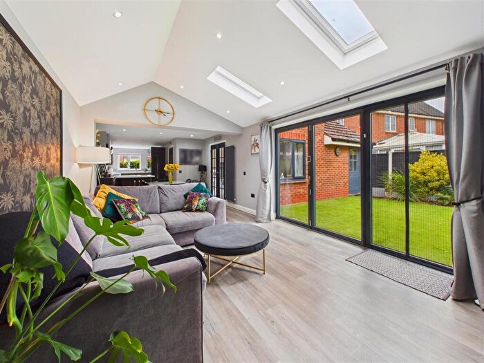 4 Bedroom Detached House For Sale In Husthwaite Road, Brough, HU15