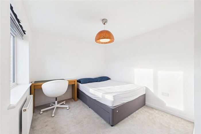 4 Bedroom Detached House For Sale In Fingal Crescent, Spencers Wood, Reading, Berkshire, RG7