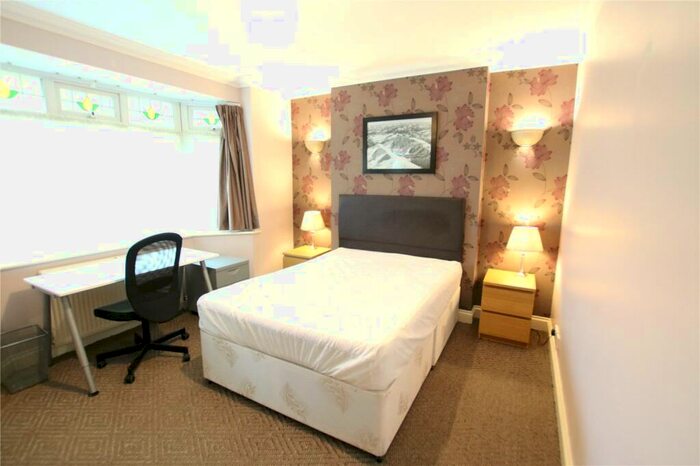 1 Bedroom Apartment To Rent In Honey Hill Road, Kingswood, Bristol, BS15