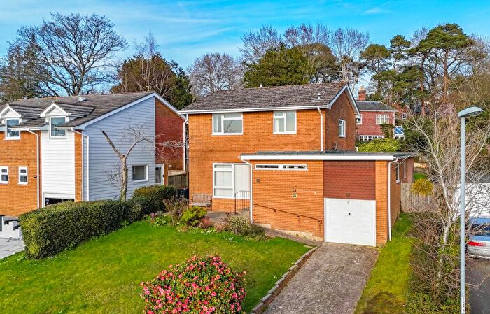 4 Bedroom Detached House For Sale In Venator Place, Wimborne, BH21