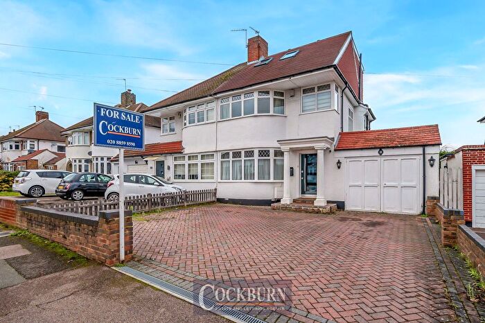 4 Bedroom Semi Detached House For Sale In Molescroft, Mottingham, SE9