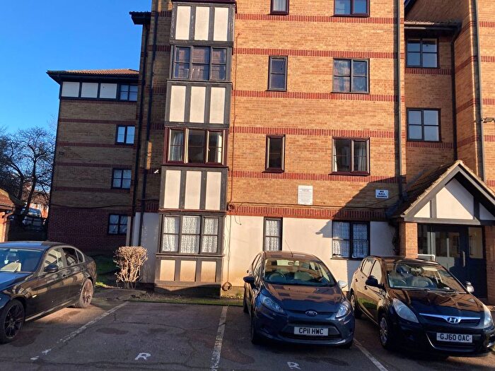 1 Bedroom Flat For Sale In Somerset Gardens, Creighton Road, London, N17