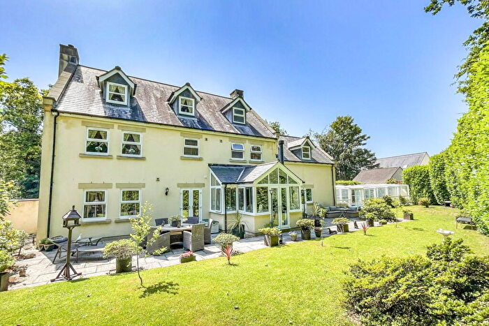 6 Bedroom Detached House For Sale In Jellicoe Road, Manadon Park, Plymouth, PL5