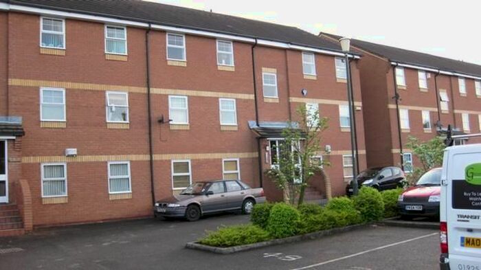 2 Bedroom Flat To Rent In Waterview Park, Leigh, Leigh, Greater Manchester, WN7