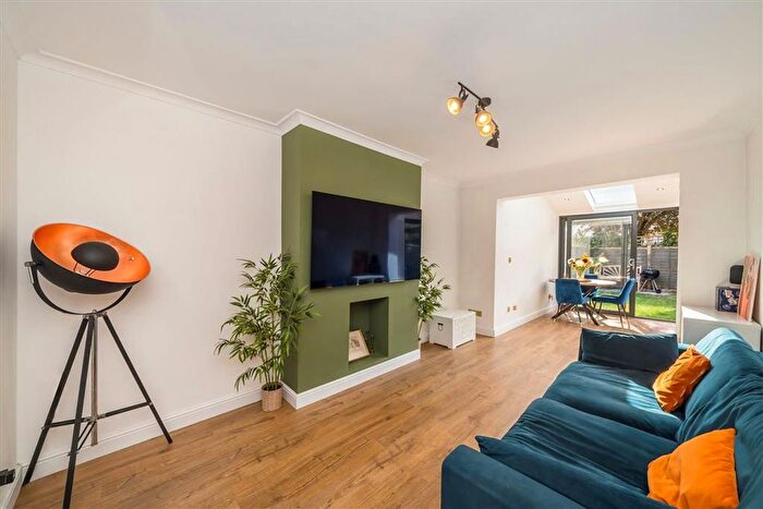2 Bedroom Property For Sale In Colomb Street, Greenwich, SE10