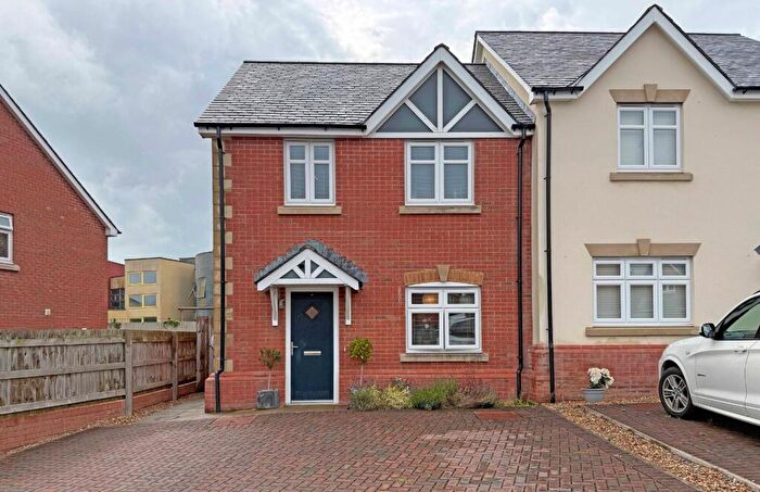 2 Bedroom Semi-Detached House For Sale In Gwel Y Llan, Caernarfon, Gwynedd, LL55