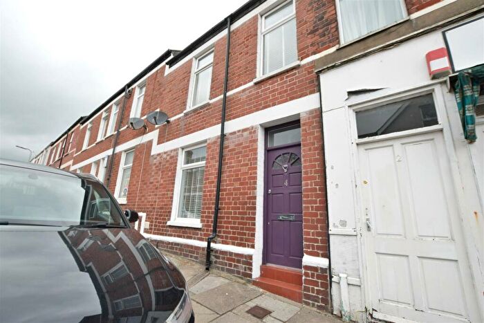 3 Bedroom End Of Terrace House To Rent In Vale Street, Barry, CF62