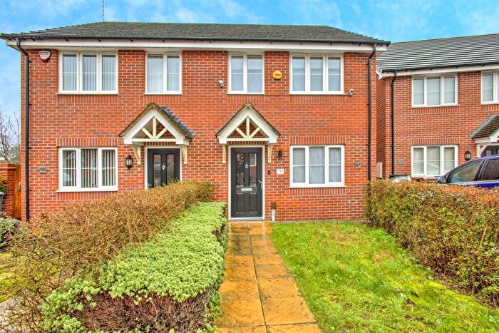 2 Bedroom Semi-Detached House For Sale In Dandelion Close, Northampton, NN3
