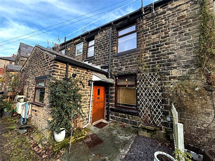 1 Bedroom Terraced House To Rent In Wallhill Road, Dobcross, Saddleworth, OL3