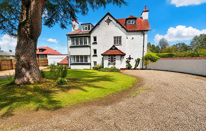 6 Bedroom Detached House For Sale In Mill Lane, Willaston, CH64