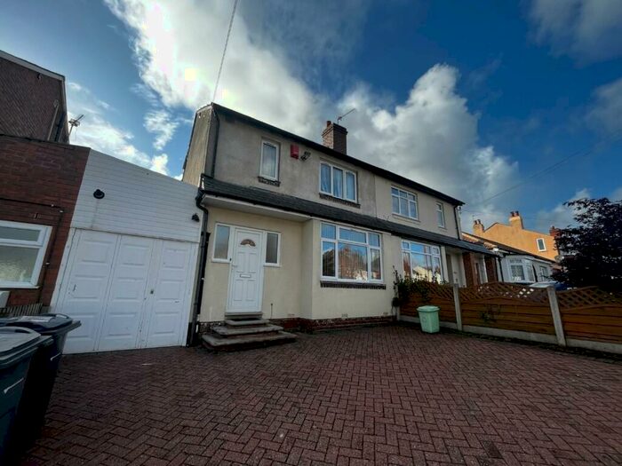 3 Bedroom Semi-Detached House To Rent In Balden Road, Harborne, Birmingham, B32