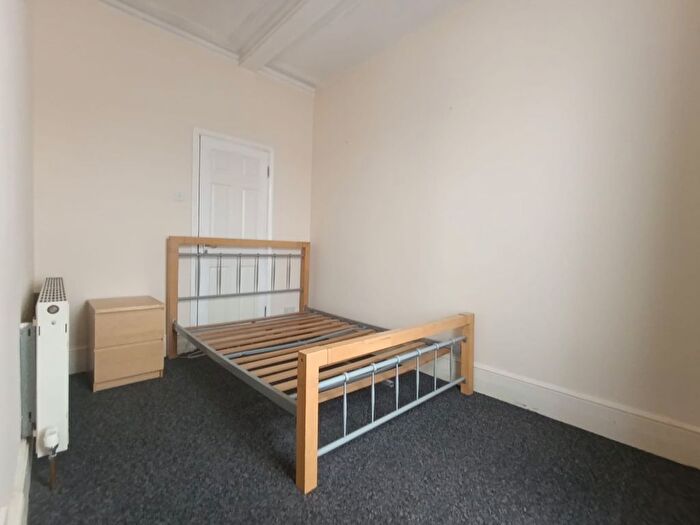 1 Bedroom Flat To Rent In Windsor Road, London, E7