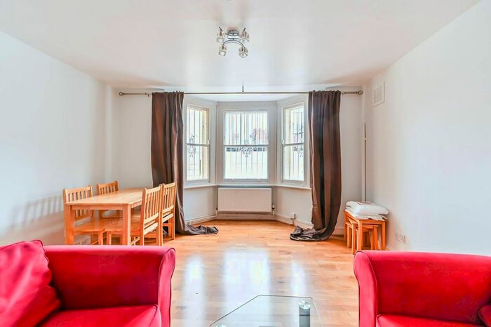 1 Bedroom Flat To Rent In Rossiter Road, Balham, London, SW12