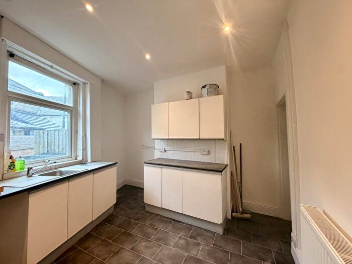 2 Bedroom House To Rent In Plumbe Street, Burnley, BB11