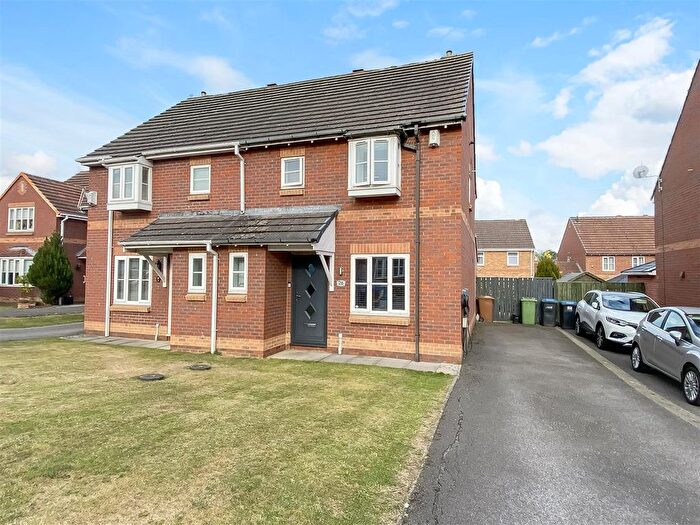 3 Bedroom Semi-Detached House For Sale In Hamsterley Road, Newton Aycliffe, DL5
