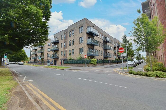 1 Bedroom Flat To Rent In Elliott Court, Oxhey Drive, Watford, Hertfordshire, WD19