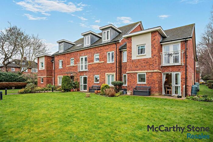 1 Bedroom Apartment For Sale In Browning Court, Fenham, Newcastle Upon Tyne, NE4