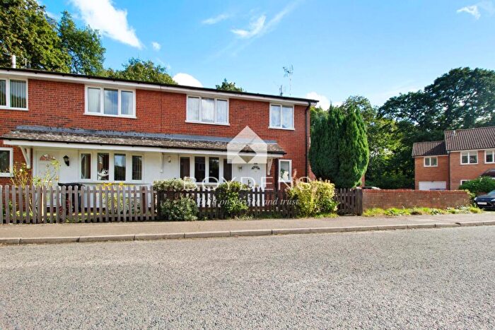 2 Bedroom Cluster House To Rent In Hollymead Close Colchester, Essex, CO4