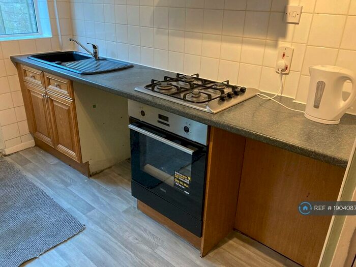 3 Bedroom Semi-Detached House To Rent In Wallis Close, Draycott, Derby, DE72