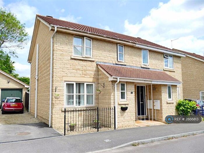 3 Bedroom Semi Detached House To Rent In Meadowsweet Drive, Calne, SN11