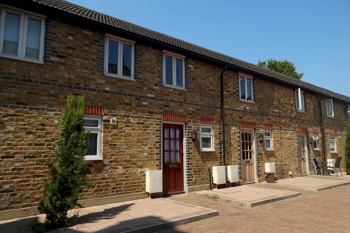 1 Bedroom Flat To Rent In Manor Road, Wallington, SM6