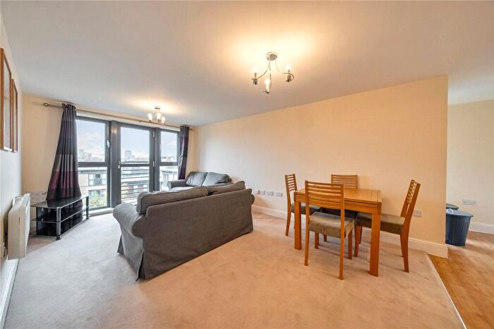 2 Bedroom Apartment To Rent In Spa Road, London, SE16