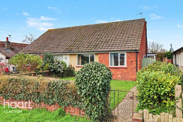 2 Bedroom Semi-Detached Bungalow For Sale In Colchester Road, Weeley, CO16