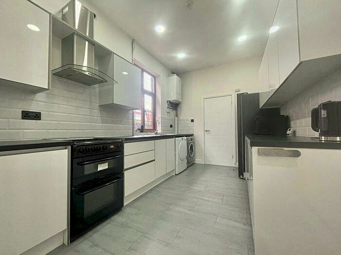 4 Bedroom Terraced House To Rent In Paignton Road, Birmingham, B16