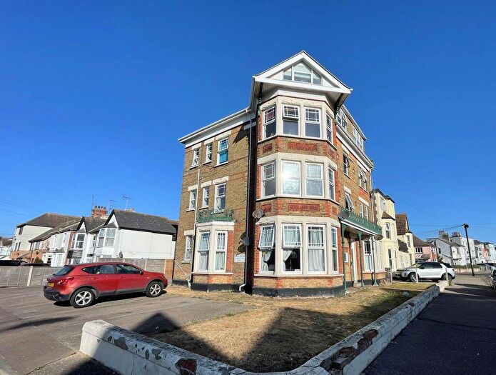 2 Bedroom Flat For Sale In Surrey Court, Harold Road, Clacton, CO15