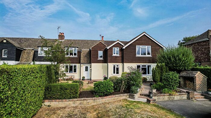 4 Bedroom Semi-detached House For Sale In Oakhurst Road, Battle, TN33