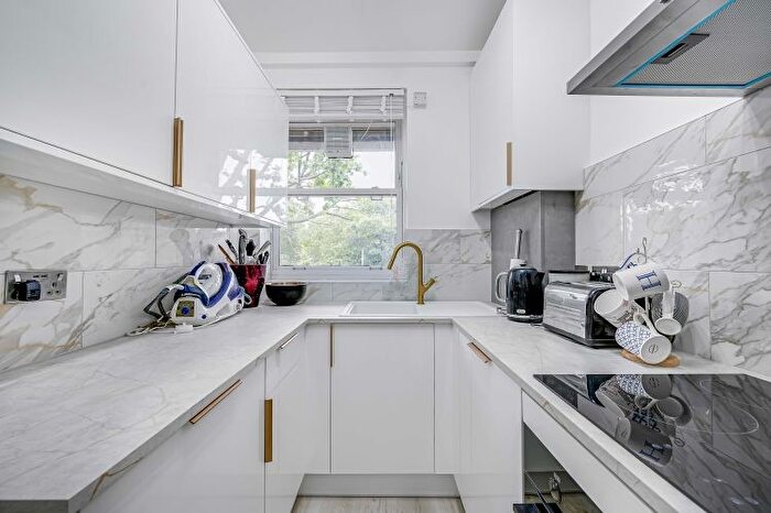 1 Bedroom Flat To Rent In Fulham Road, London, SW6