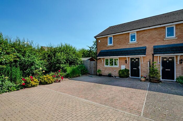 3 Bedroom Semi-Detached House For Sale In Langley Close, Huncote, Leicester, LE9