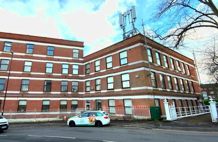 3 Bedroom Flat To Rent In Sandy Lane, Sandy Court, Radford, CV1